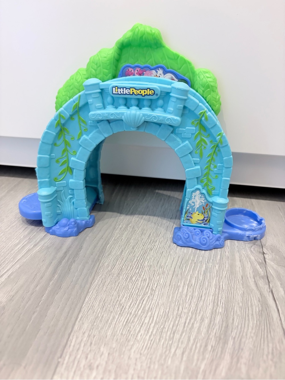 Fisher Price Little People Ariel's Arch